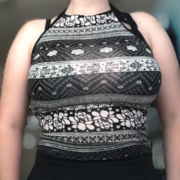 ✨SOLD✨American Eagle halter top - Picture 11 of 13